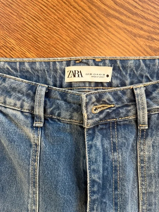 Zara High Waisted Blue Cargo Denim Jeans - Picture 3 of 4